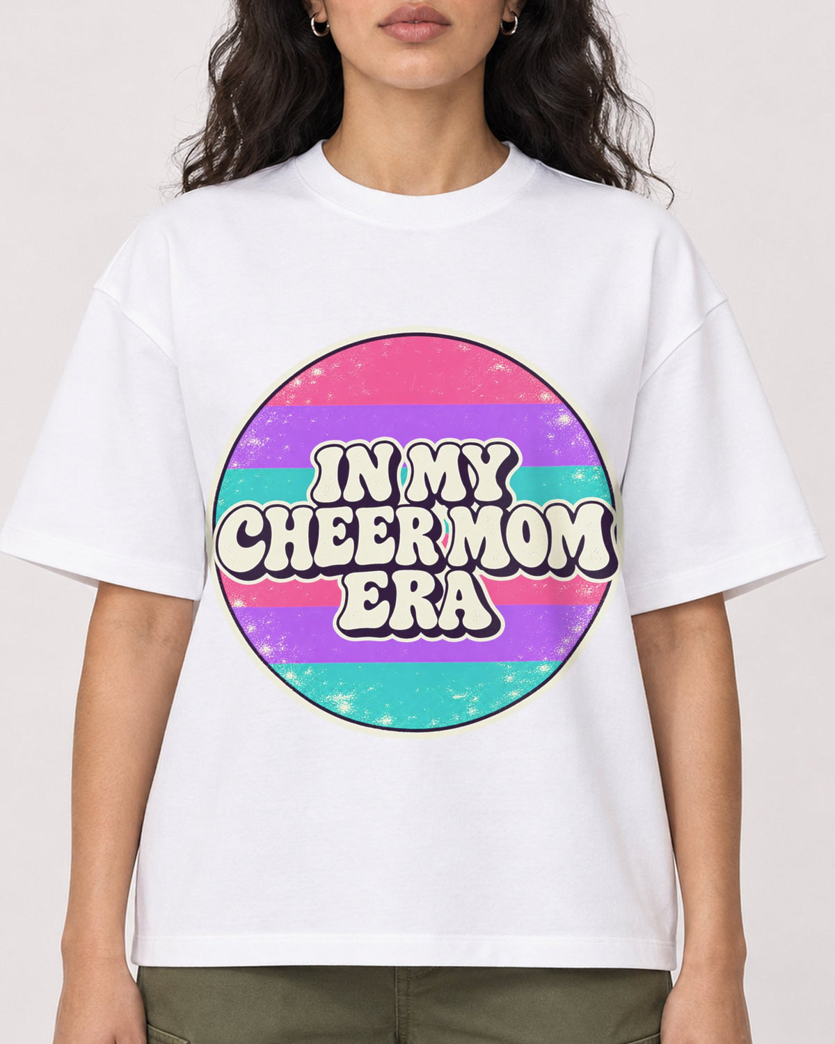 Mockup Boxy Heavyweight Tee White female close-up 07