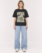 Mockup Boxy Heavyweight Tee Black female full-body 19