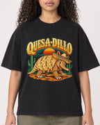 Mockup Boxy Heavyweight Tee Black female close-up 10