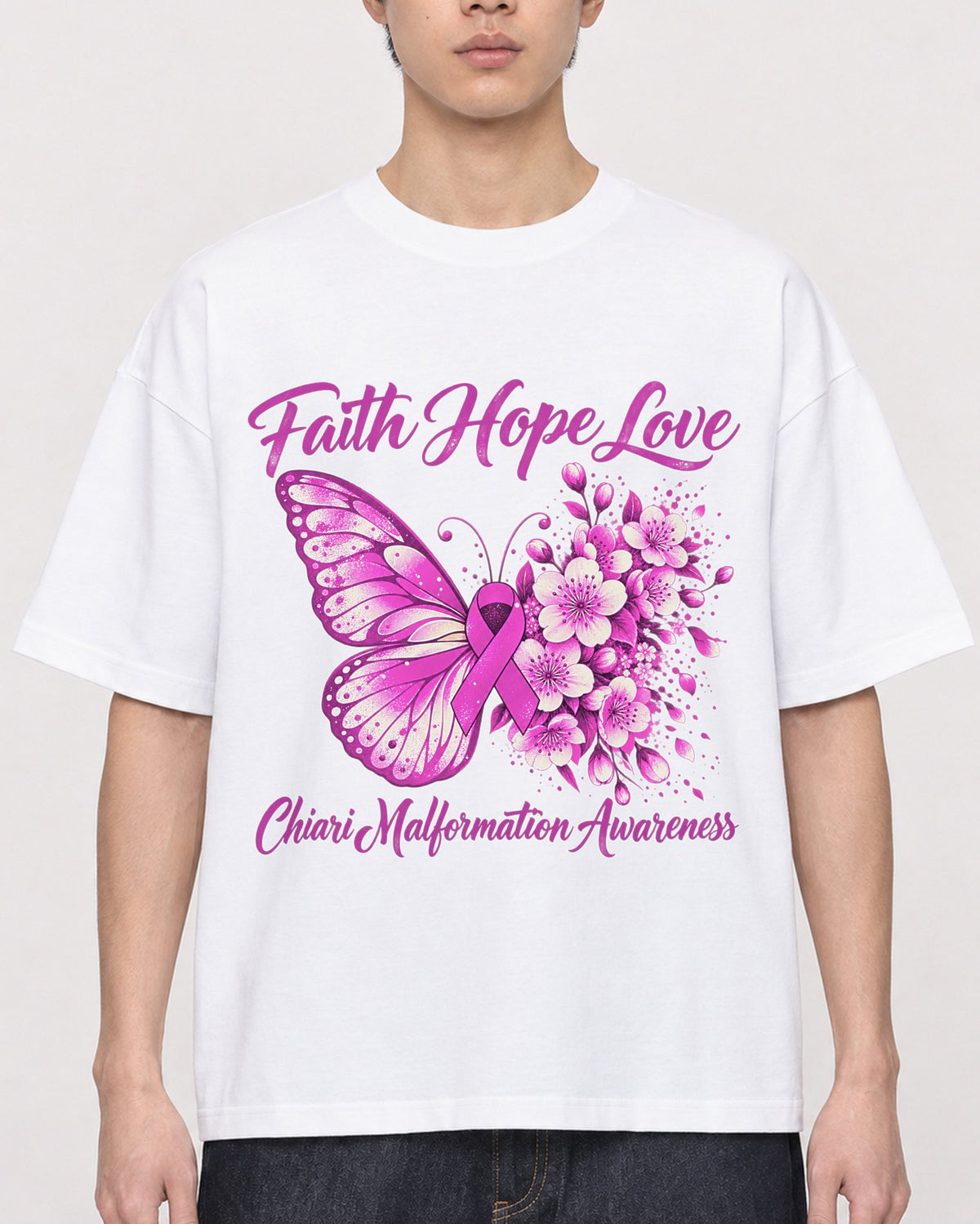 Mockup Boxy Heavyweight Tee White male close-up 01