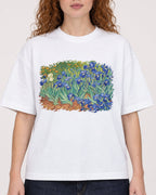 Mockup Boxy Heavyweight Tee White female close-up 09