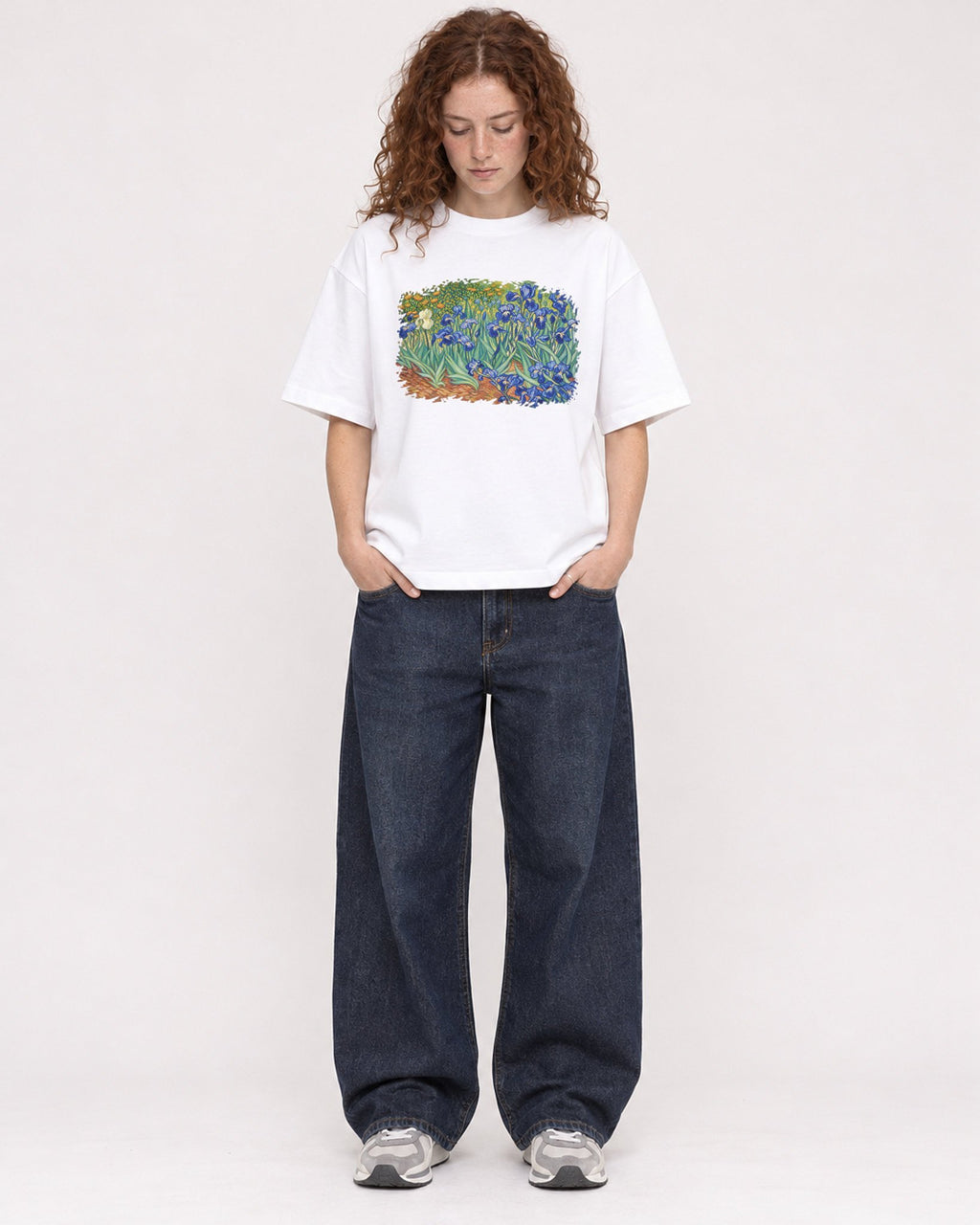 Mockup Boxy Heavyweight Tee White female full-body 09