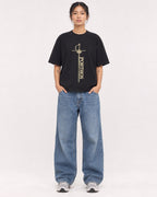 Mockup Boxy Heavyweight Tee Black female full-body 12