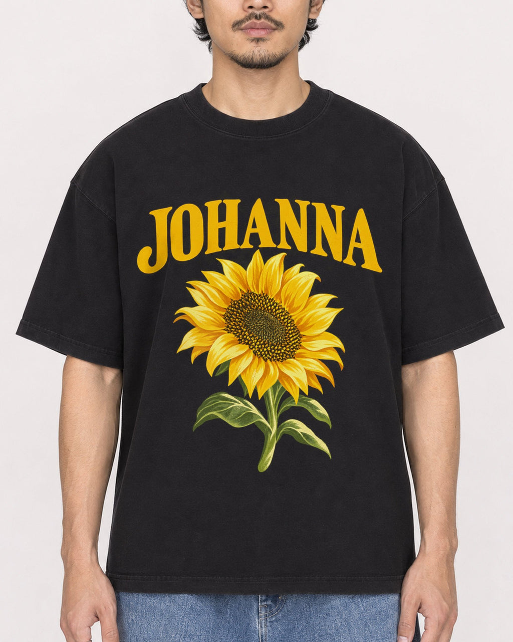 Mockup Boxy Heavyweight Tee Black male close-up 02