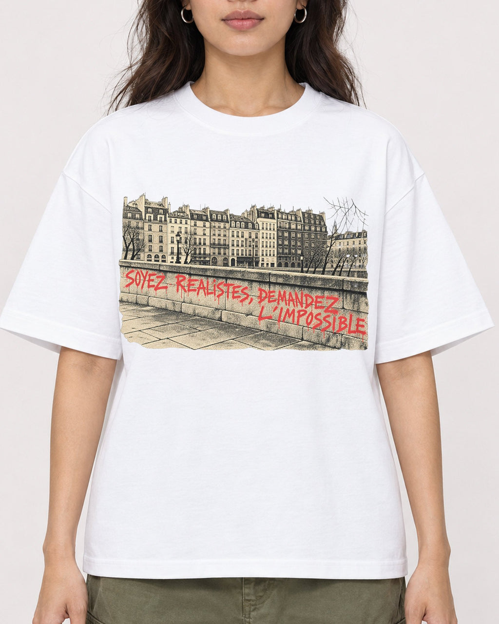 Mockup Boxy Heavyweight Tee White female close-up 02