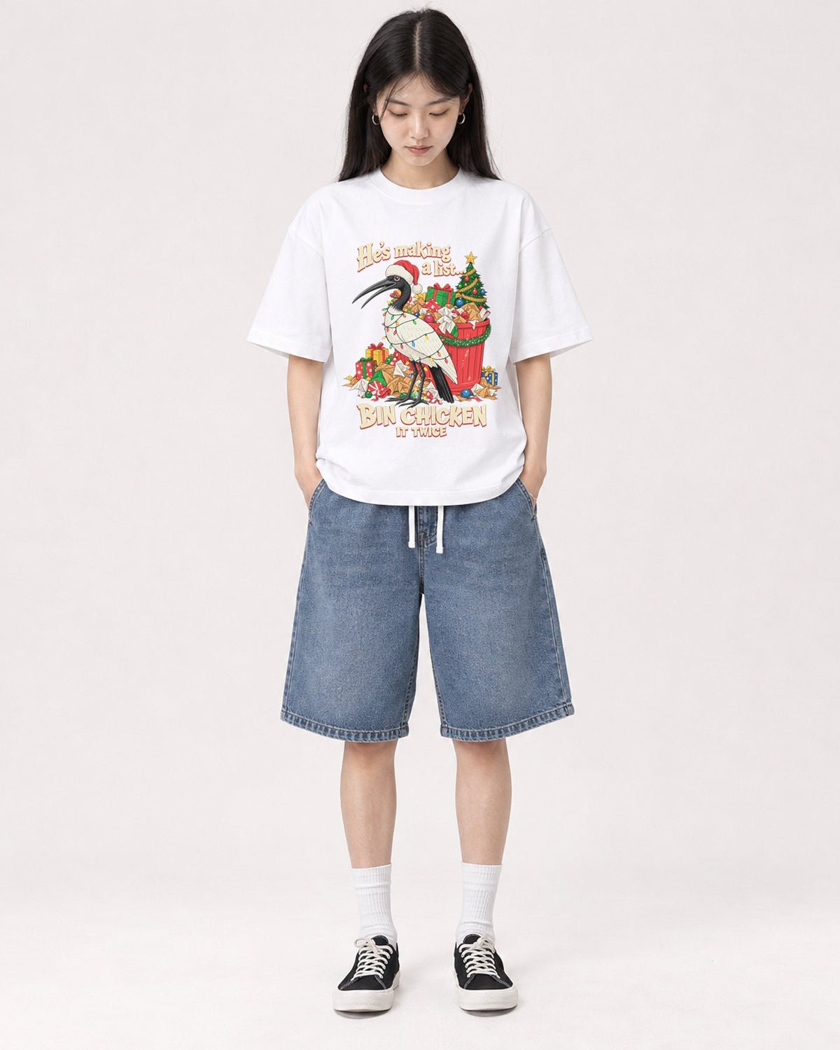 Mockup Boxy Heavyweight Tee White female full-body 01