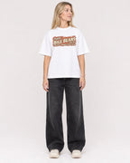 Mockup Boxy Heavyweight Tee White female full-body 08