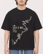 Mockup Boxy Heavyweight Tee Black male close-up 03
