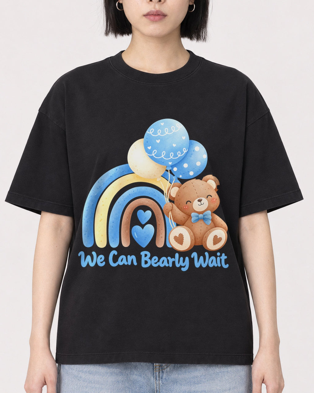 Mockup Boxy Heavyweight Tee Black female close-up 11