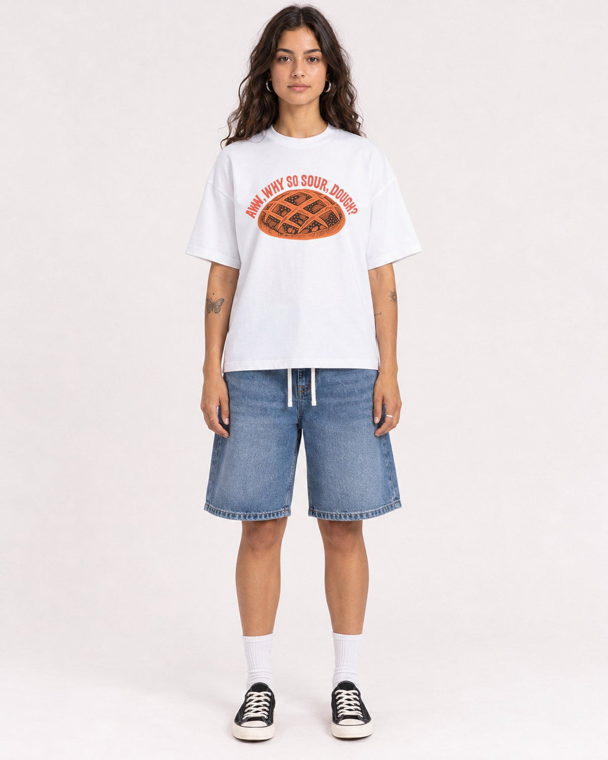 Mockup Boxy Heavyweight Tee White female full-body 06