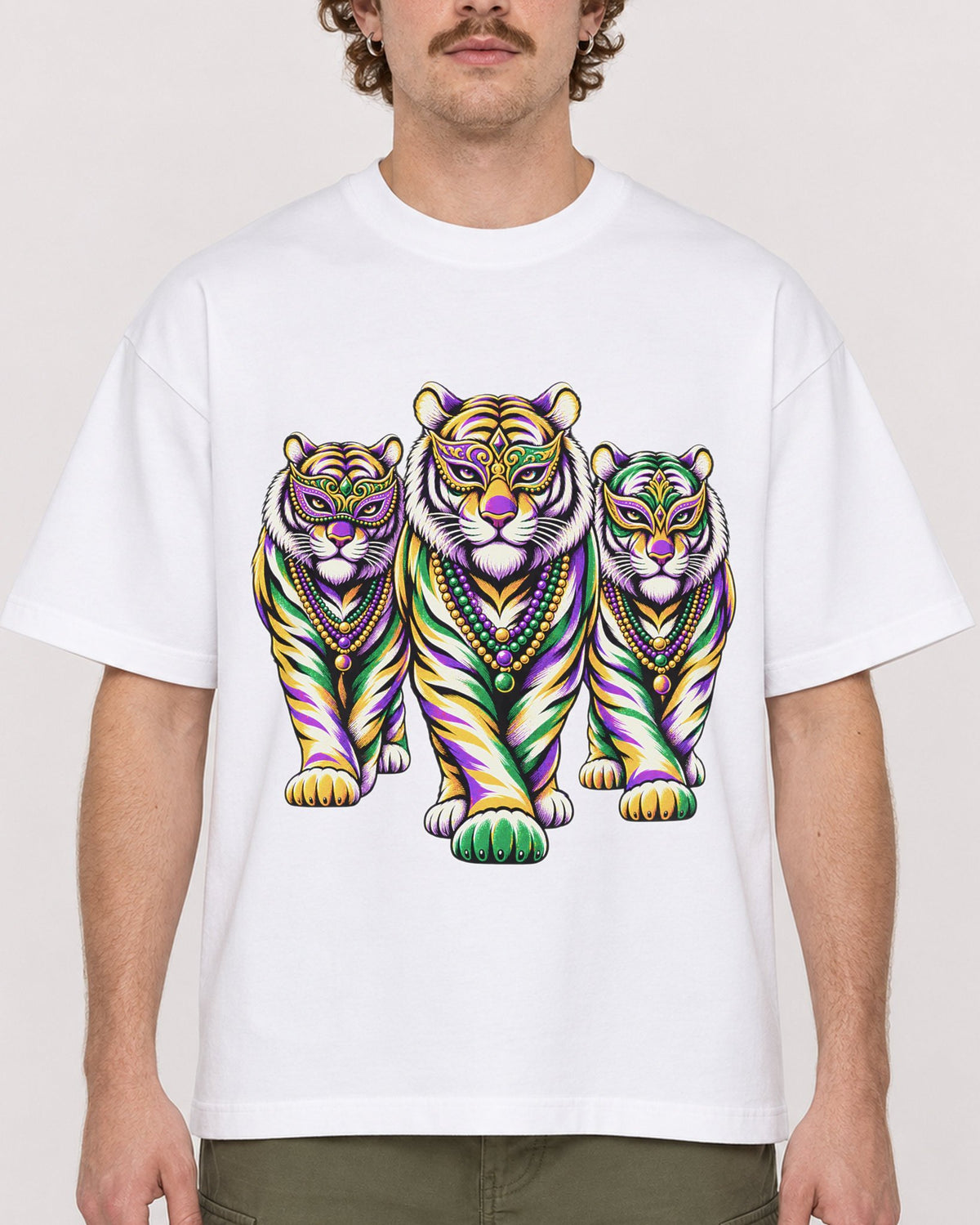 Mockup Boxy Heavyweight Tee White male close-up 09