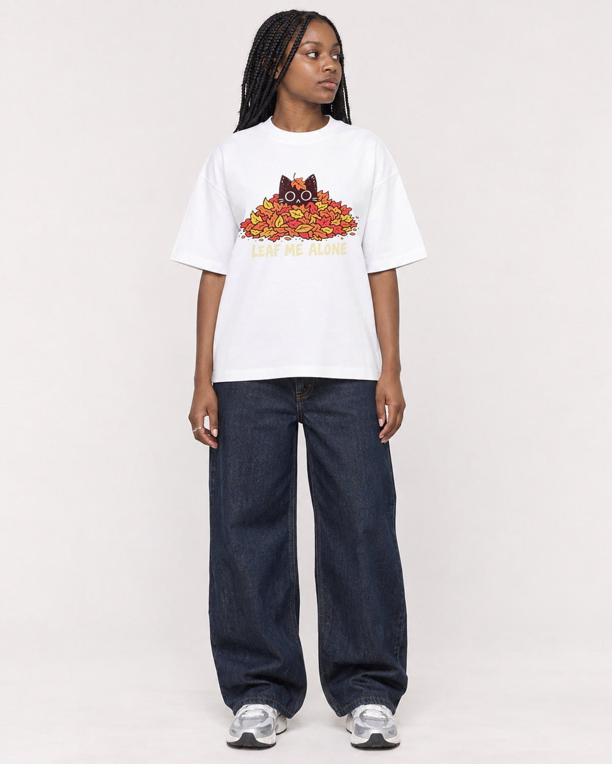 Mockup Boxy Heavyweight Tee White female full-body 04
