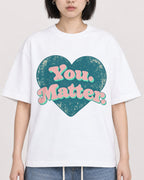 Mockup Boxy Heavyweight Tee White female close-up 11