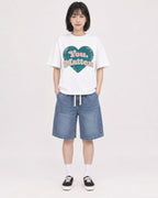 Mockup Boxy Heavyweight Tee White female full-body 11