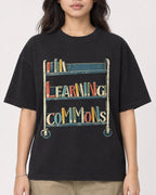 Mockup Boxy Heavyweight Tee Black female close-up 02