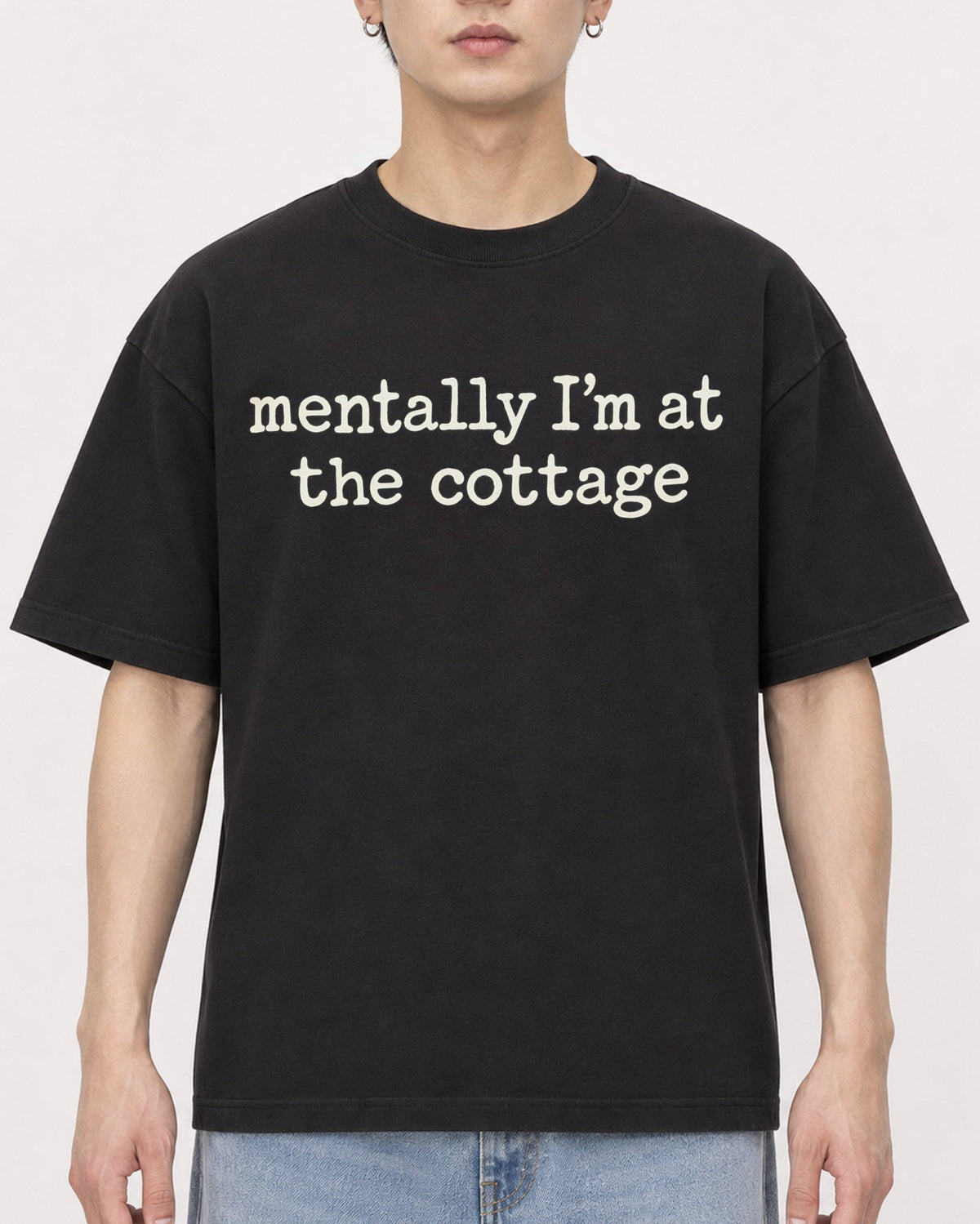 Mockup Boxy Heavyweight Tee Black male close-up 01
