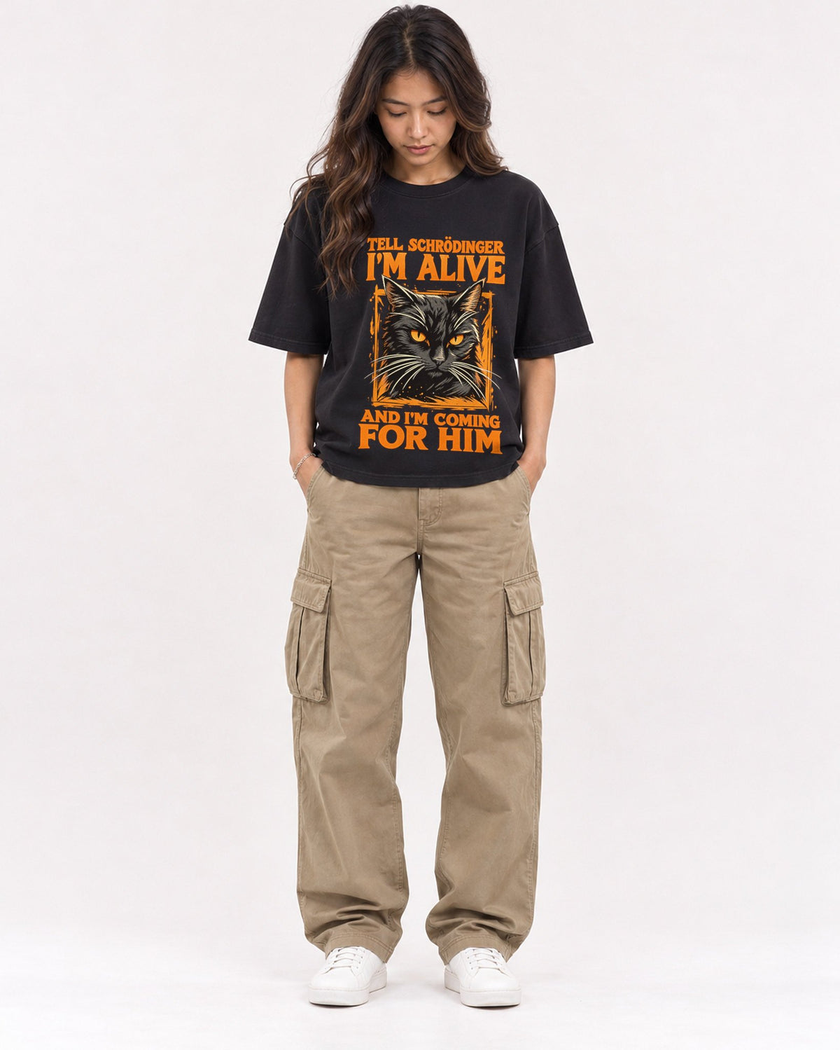 Mockup Boxy Heavyweight Tee Black female full-body 02
