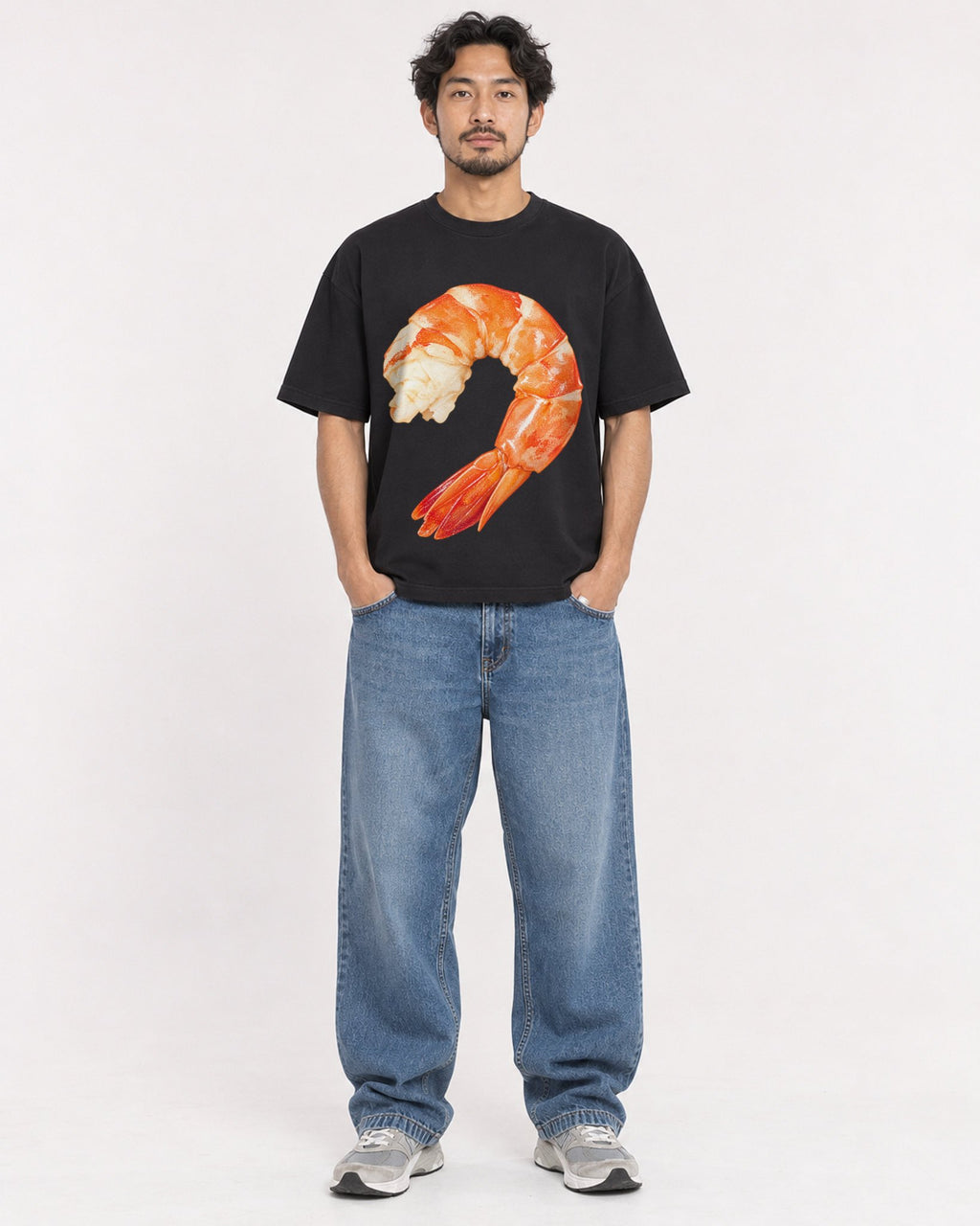 Mockup Boxy Heavyweight Tee Black male full-body 02