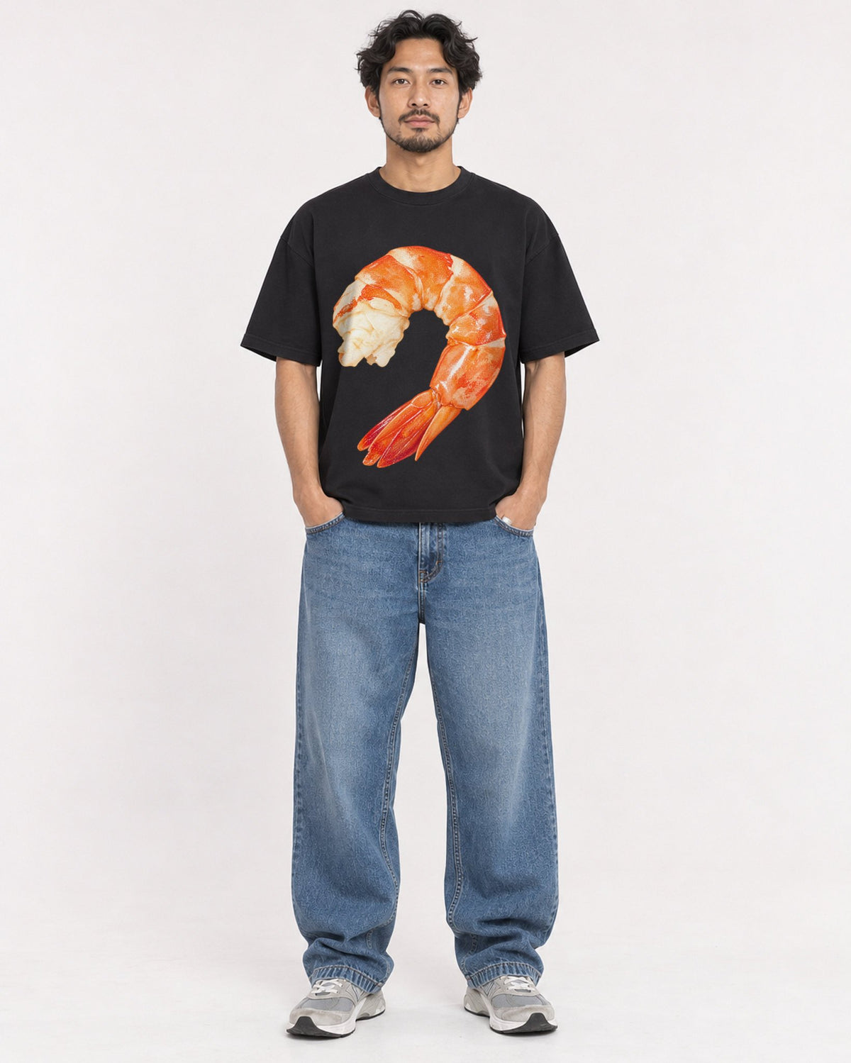 Mockup Boxy Heavyweight Tee Black male full-body 02