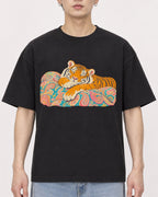 Mockup Boxy Heavyweight Tee Black male close-up 01