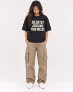 Mockup Boxy Heavyweight Tee Black female full-body 02