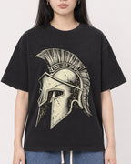 Mockup Boxy Heavyweight Tee Black female close-up 01
