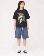 Mockup Boxy Heavyweight Tee Black female full-body 01