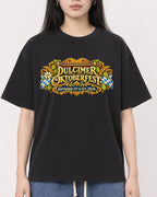 Mockup Boxy Heavyweight Tee Black female close-up 01