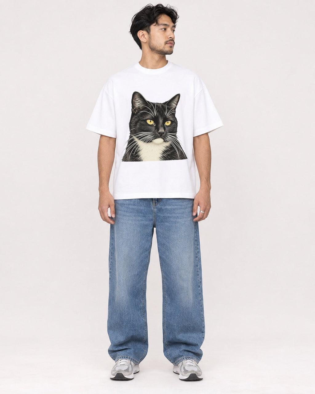 Mockup Boxy Heavyweight Tee White male full-body 02