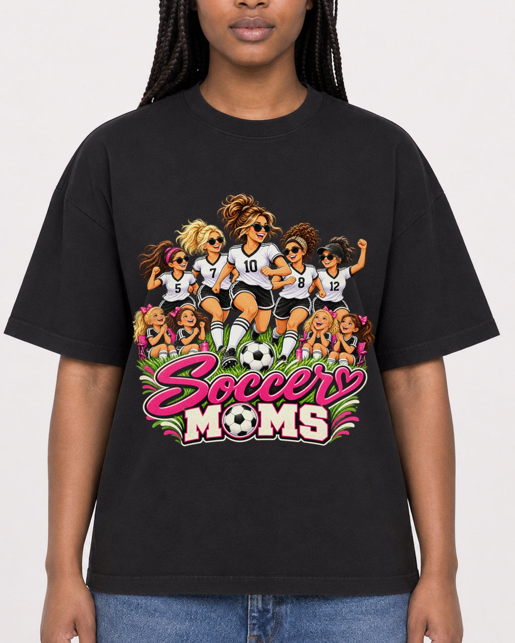Mockup Boxy Heavyweight Tee Black female close-up 04