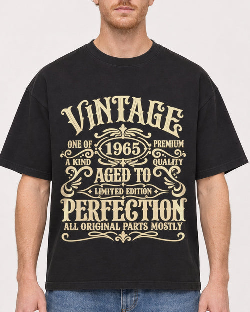 Mockup Boxy Heavyweight Tee Black male close-up 38