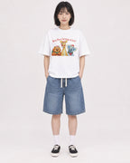 Mockup Boxy Heavyweight Tee White female full-body 11