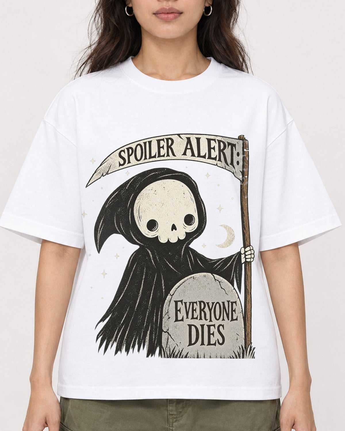 Mockup Boxy Heavyweight Tee White female close-up 02