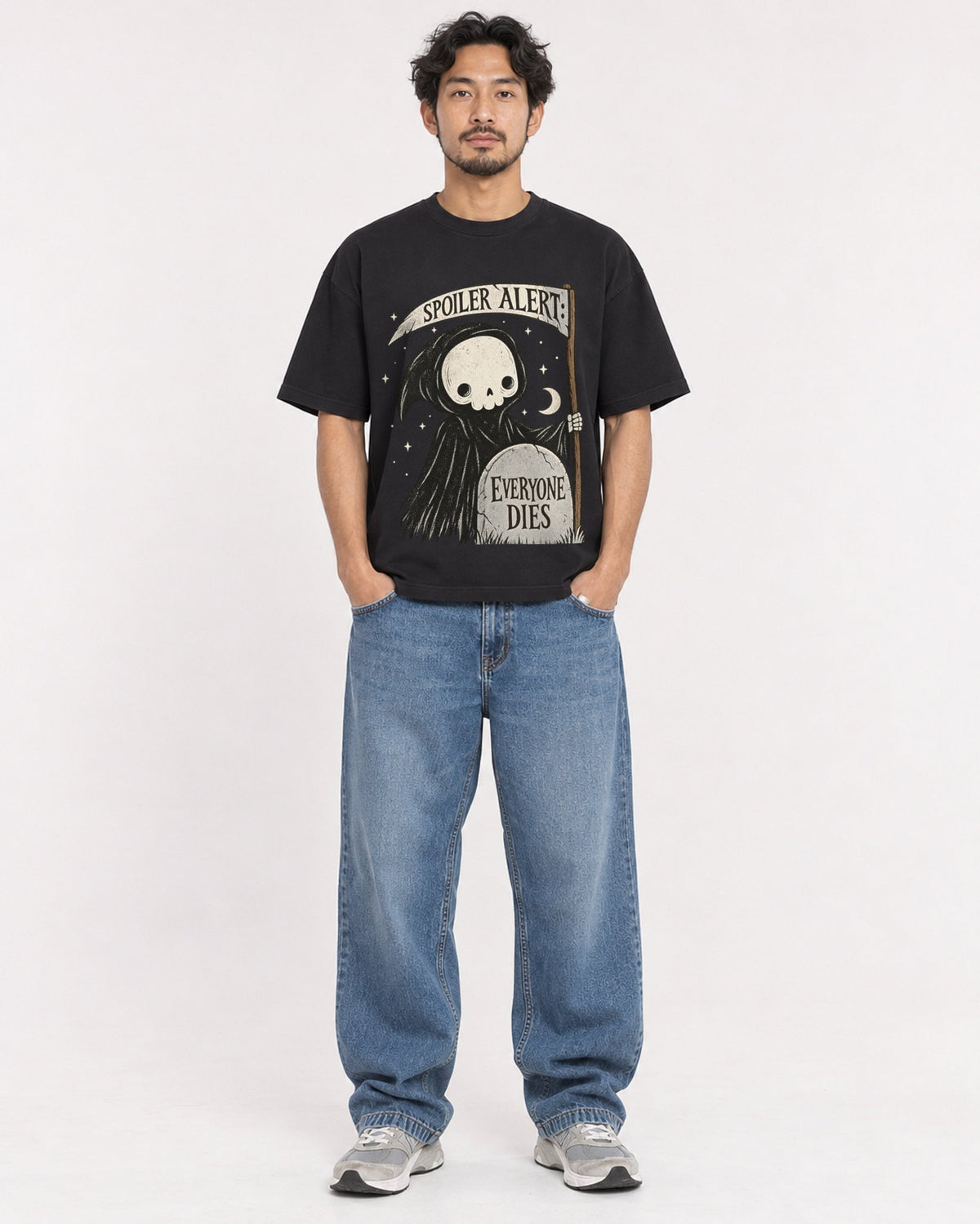 Mockup Boxy Heavyweight Tee Black male full-body 02