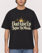 Mockup Boxy Heavyweight Tee Black male close-up 06