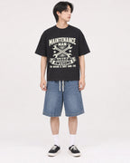 Mockup Boxy Heavyweight Tee Black male full-body 11