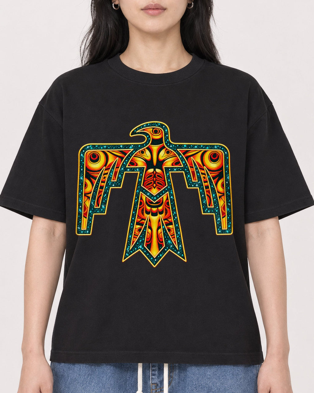 Mockup Boxy Heavyweight Tee Black female close-up 13