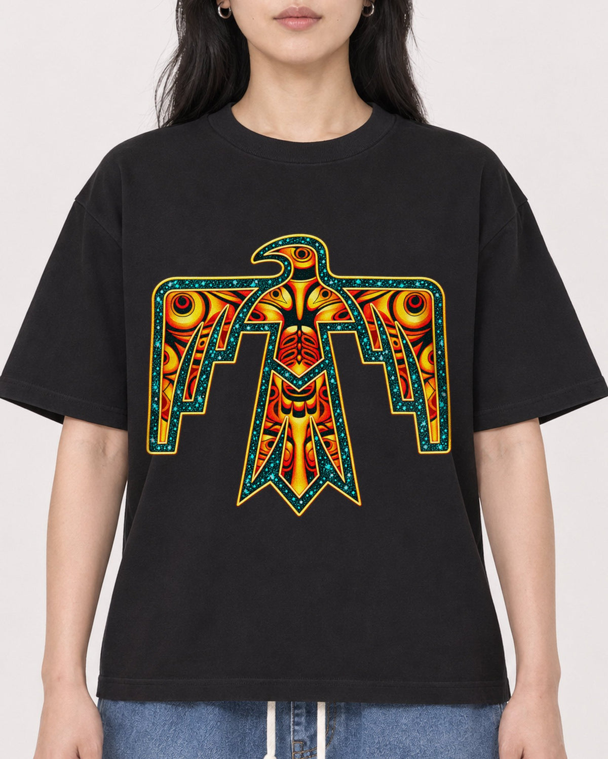 Mockup Boxy Heavyweight Tee Black female close-up 13