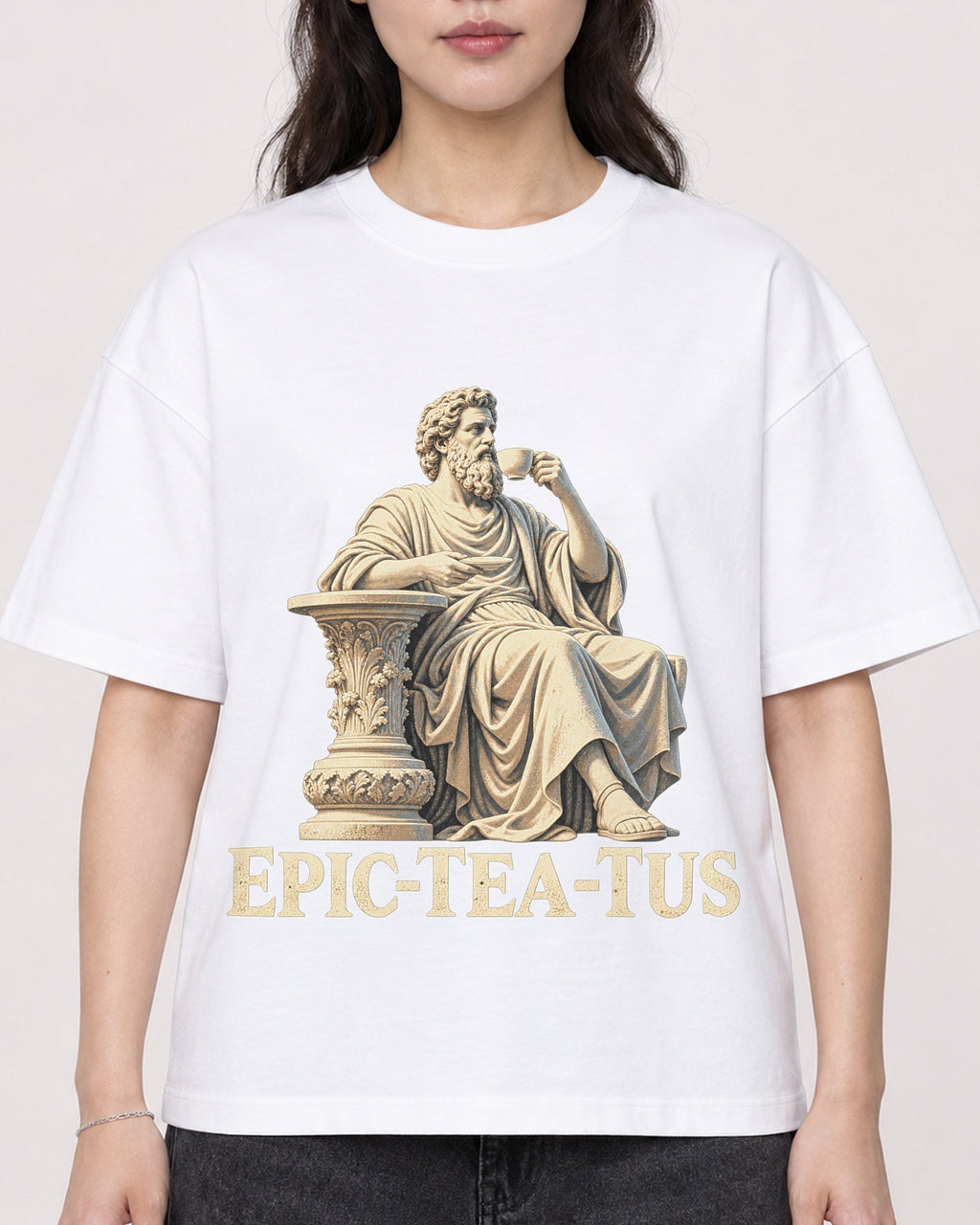 Mockup Boxy Heavyweight Tee White female close-up 03