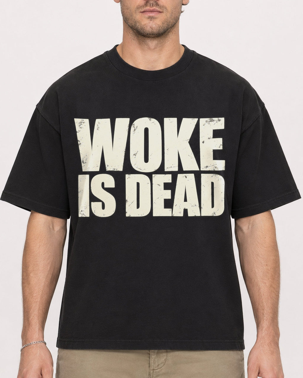Mockup Boxy Heavyweight Tee Black male close-up 08