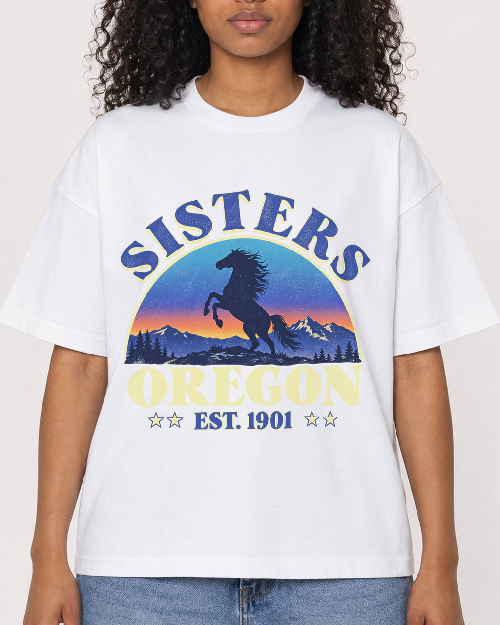 Mockup Boxy Heavyweight Tee White female close-up 05