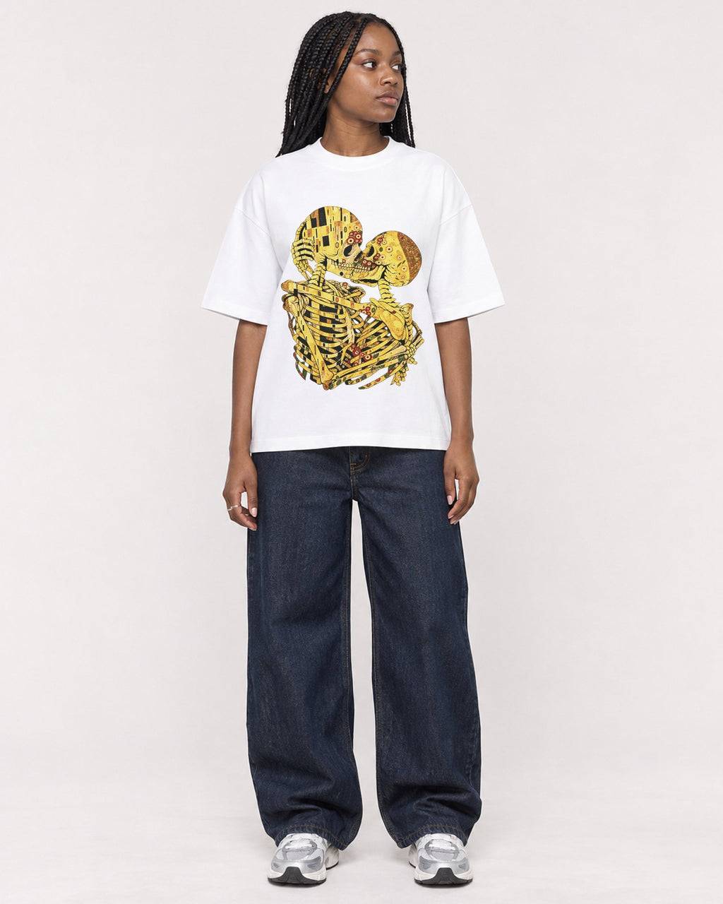 Mockup Boxy Heavyweight Tee White female full-body 04