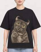 Mockup Boxy Heavyweight Tee Black female close-up 23
