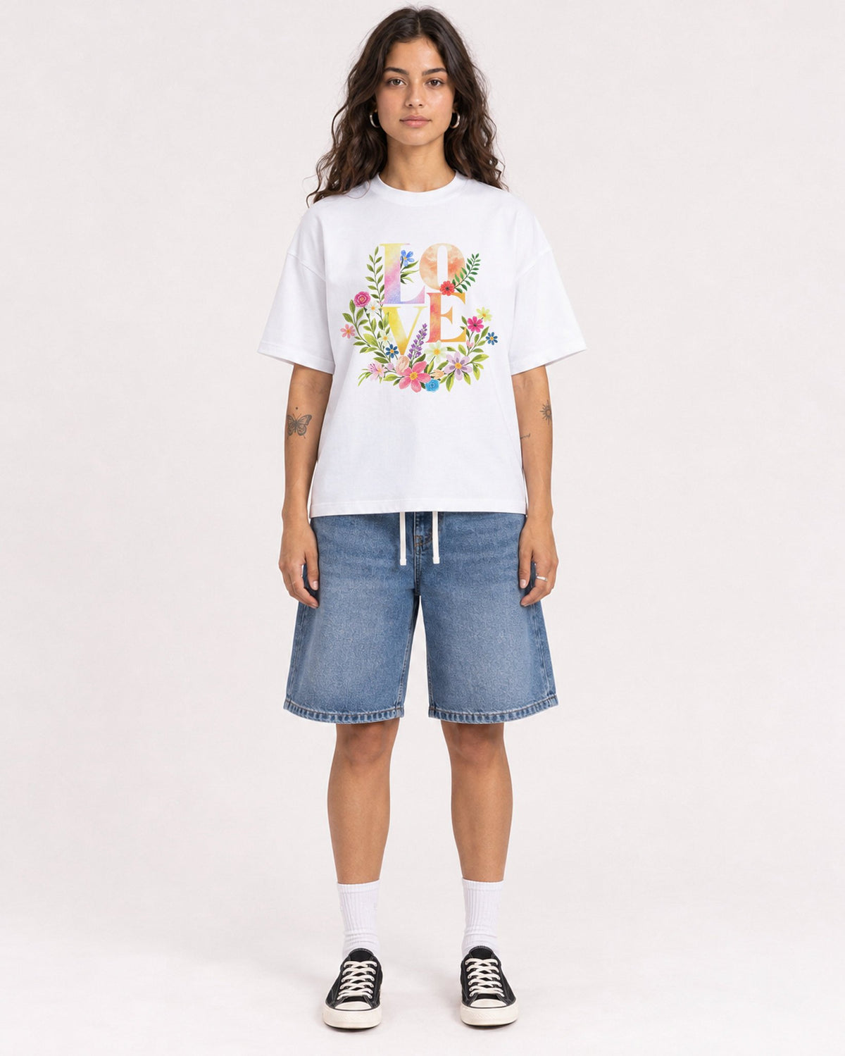 Mockup Boxy Heavyweight Tee White female full-body 06