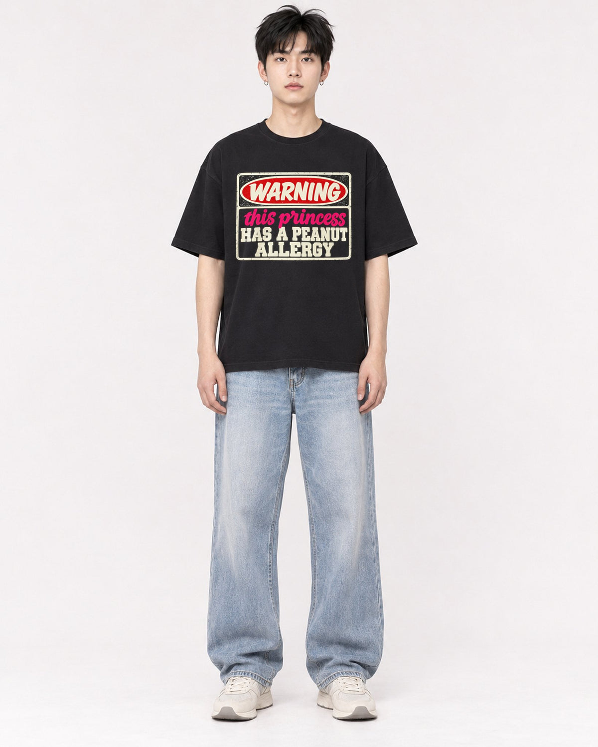 Mockup Boxy Heavyweight Tee Black male full-body 01