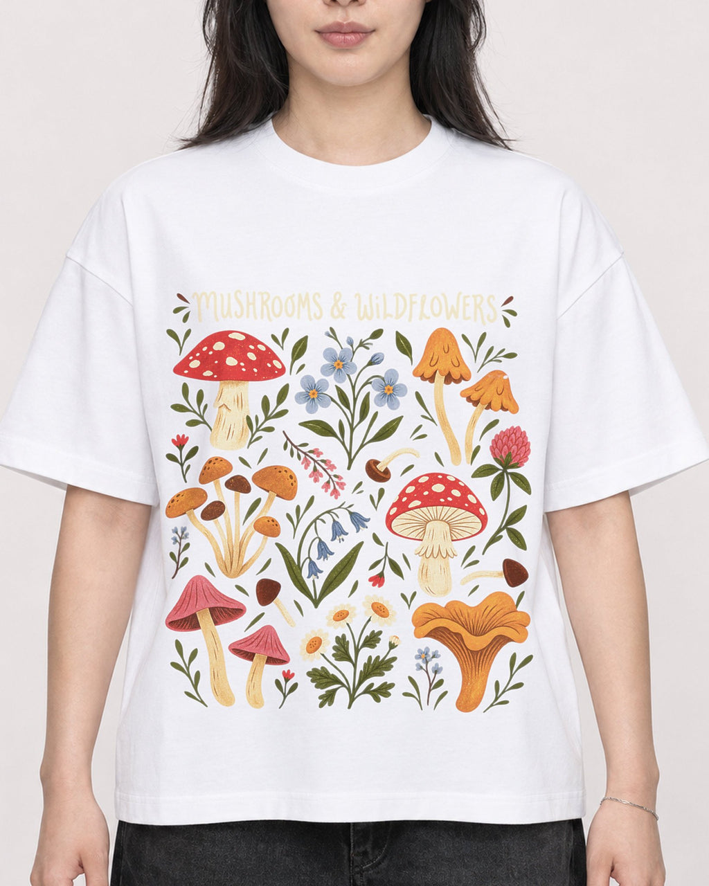 Mockup Boxy Heavyweight Tee White female close-up 13