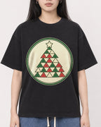 Mockup Boxy Heavyweight Tee Black female close-up 01