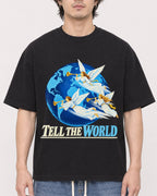 Mockup Boxy Heavyweight Tee Black male close-up 03