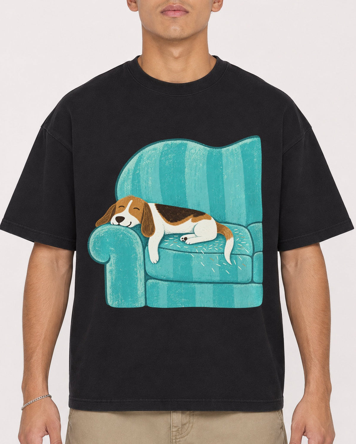 Mockup Boxy Heavyweight Tee Black male close-up 16