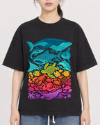 Mockup Boxy Heavyweight Tee Black female close-up 21